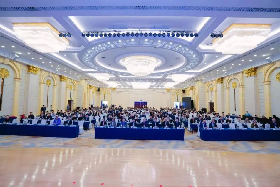 第二届黄河药学大会在青岛召开